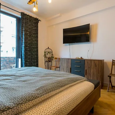 Lägenhet 1 Bedroom Near Old City Center Bukarest
