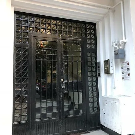 1 Bedroom Near Old City Center *